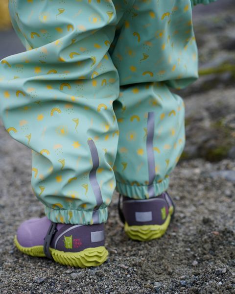 Kattnakken , Babyregndress dugg jane pistasj